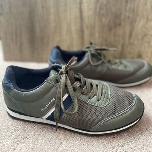 Men’s Tommy Hilfiger sneakers